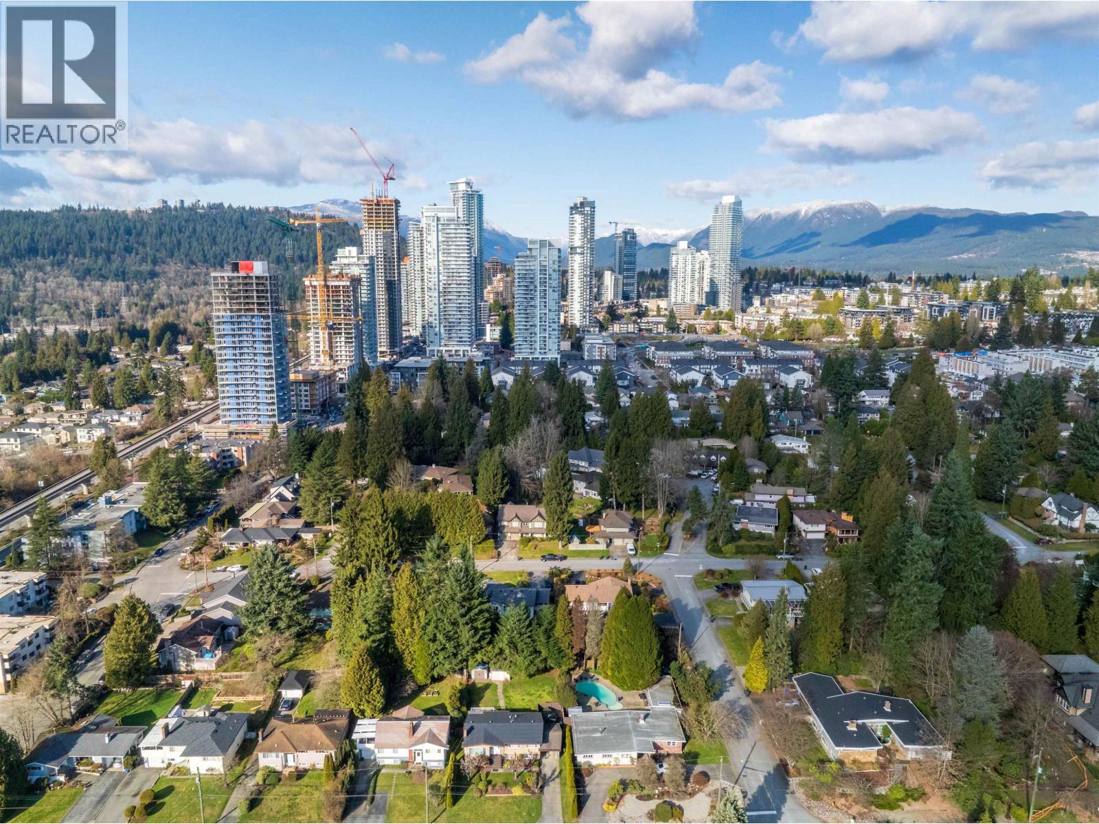 525 PERTH AVENUE, Coquitlam