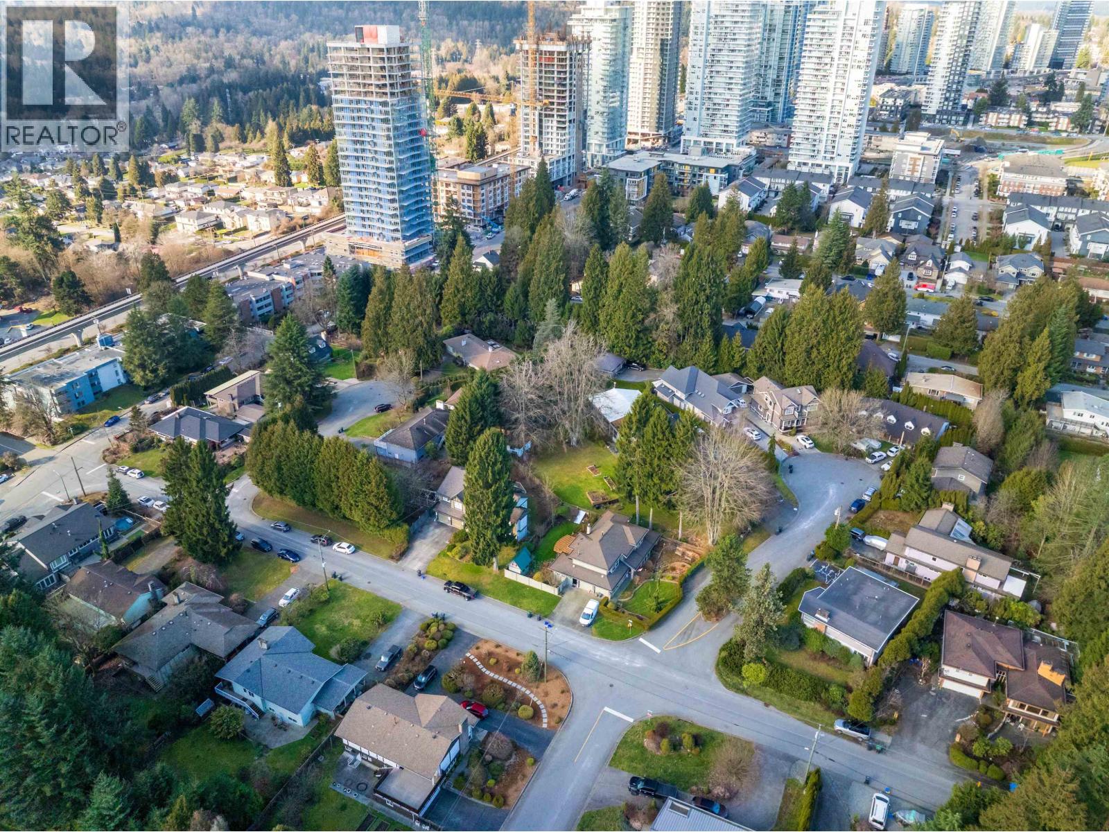 525 PERTH AVENUE, Coquitlam