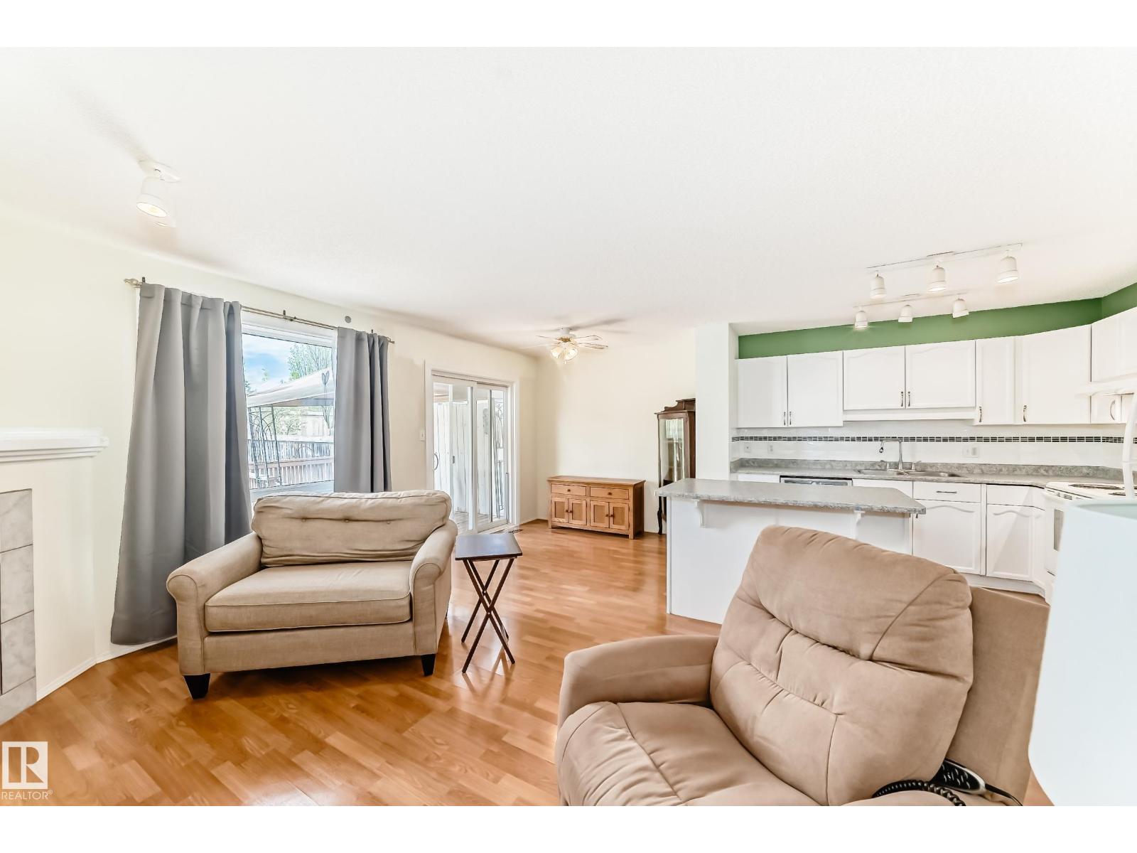 9147 165 AV NW - 18