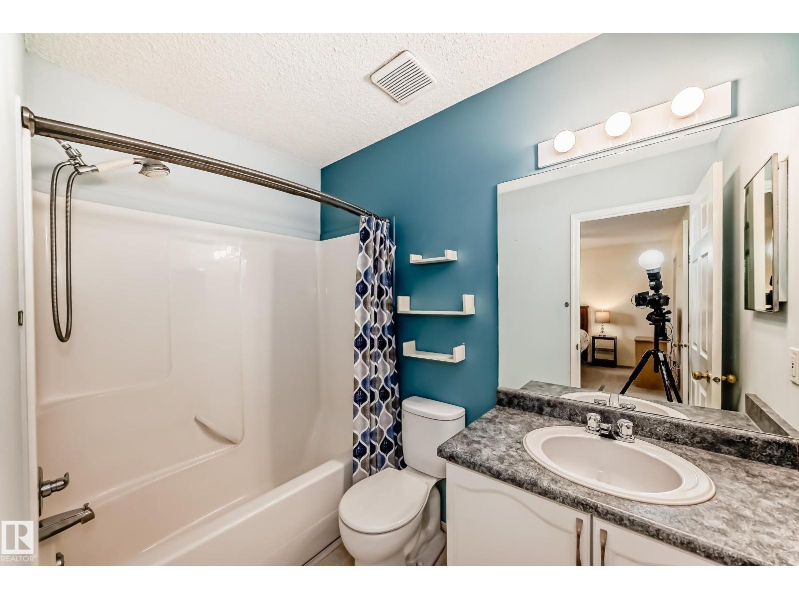 9147 165 AV NW - 32