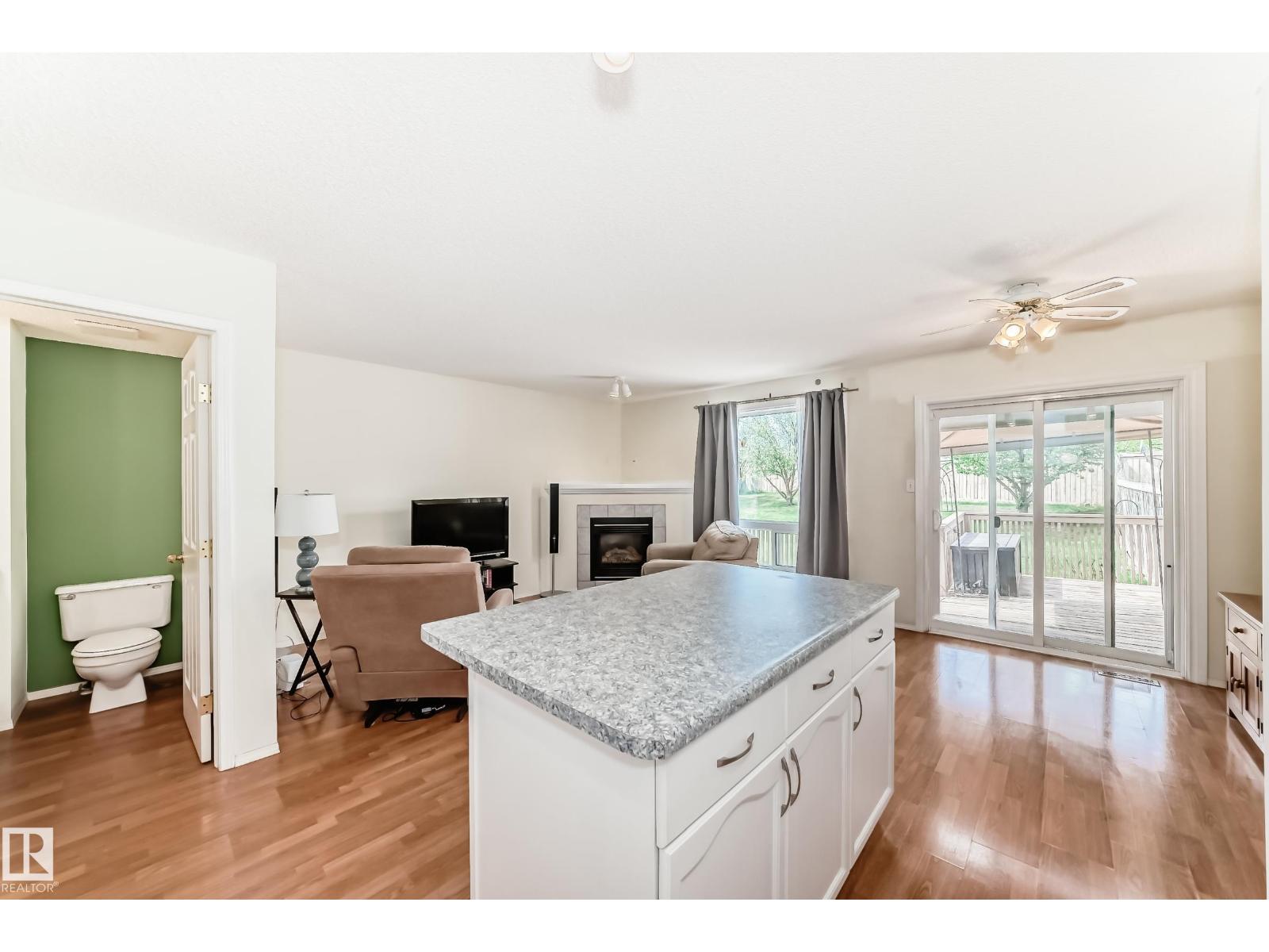 9147 165 AV NW - 6