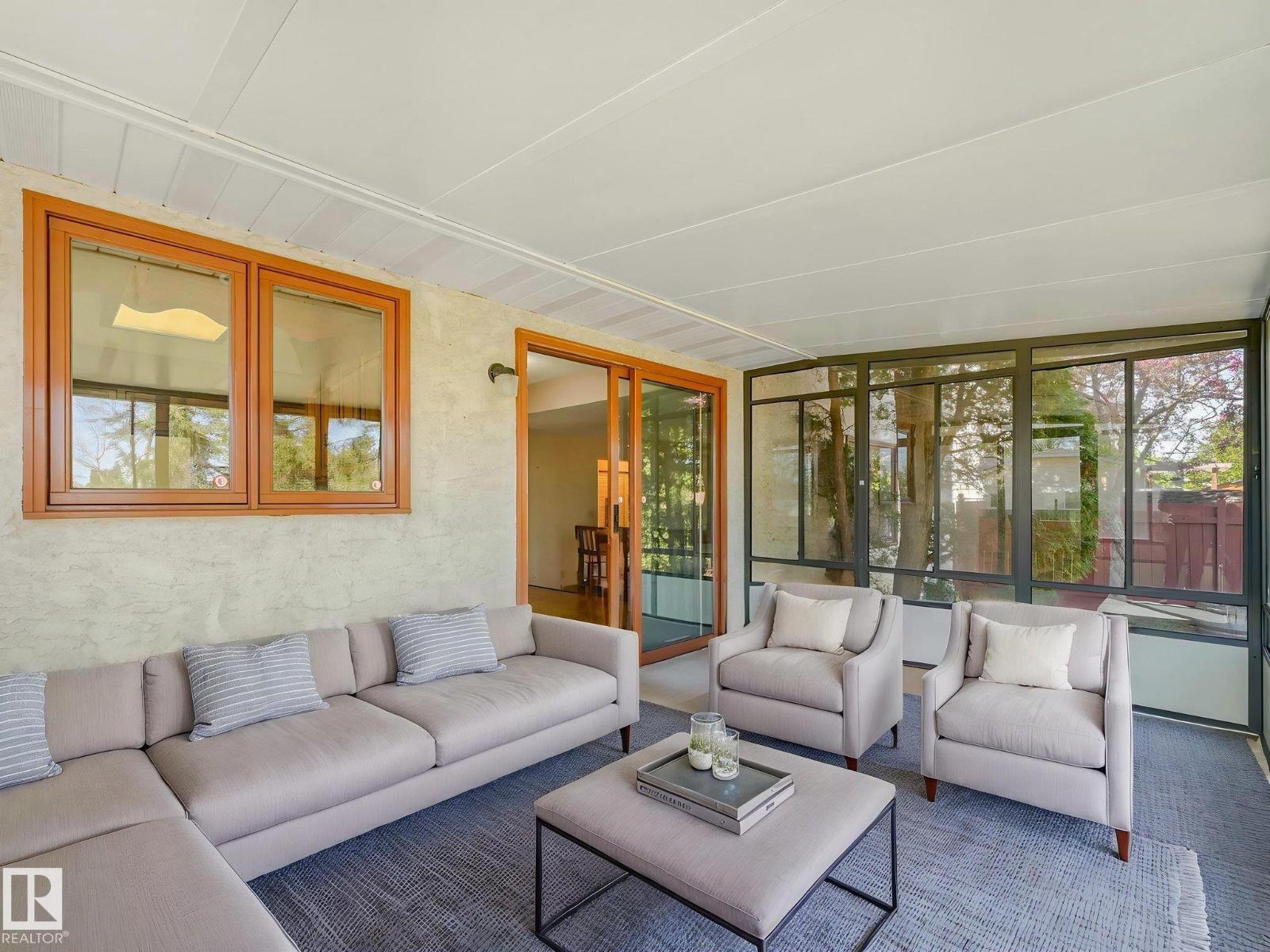 18514 86A AV NW - 18
