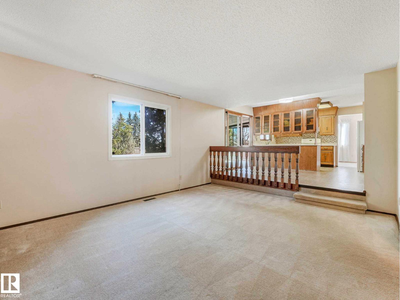 18514 86A AV NW - 24