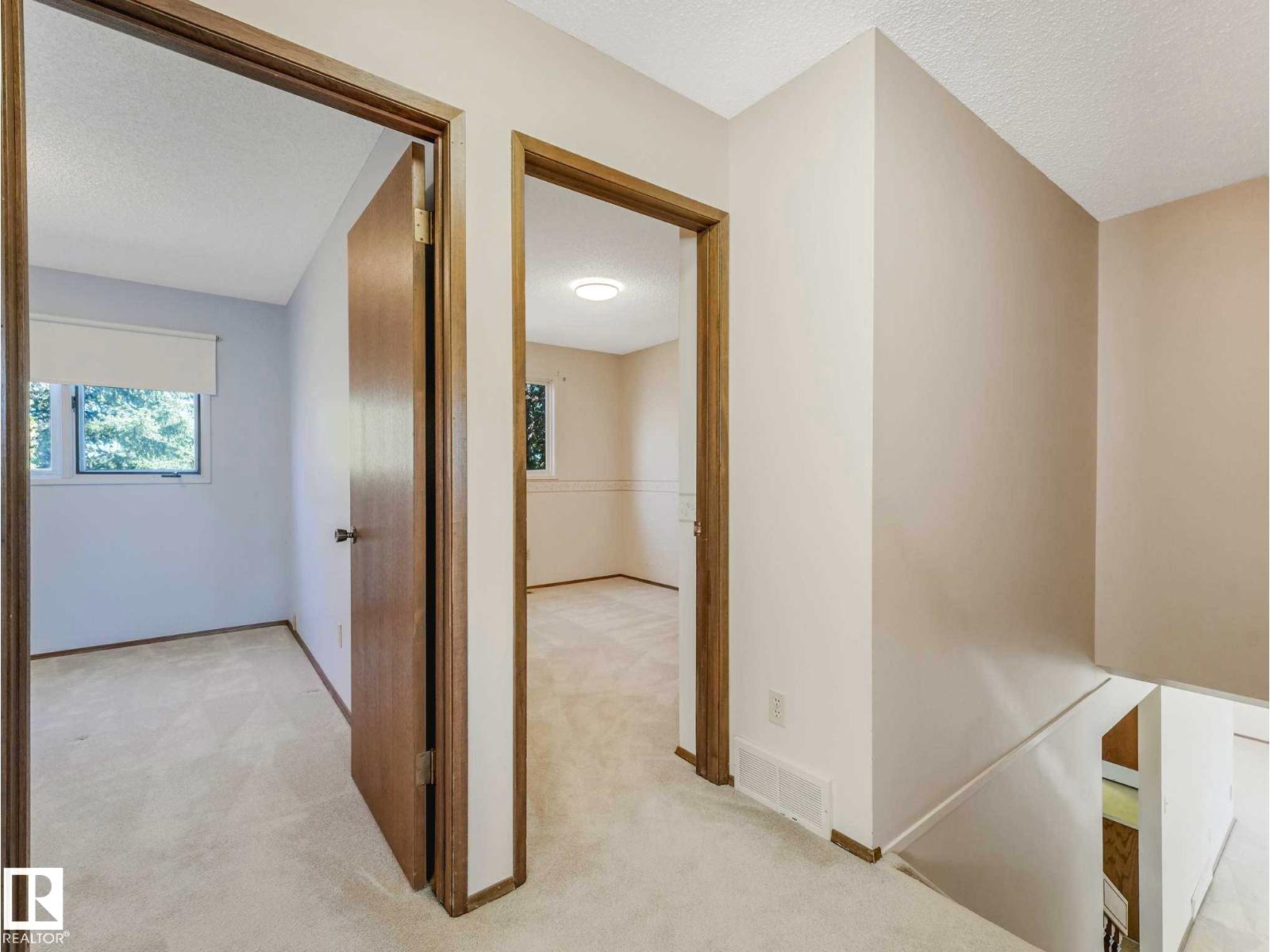 18514 86A AV NW - 32