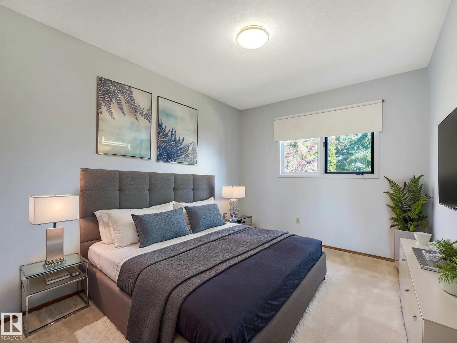 18514 86A AV NW - 37