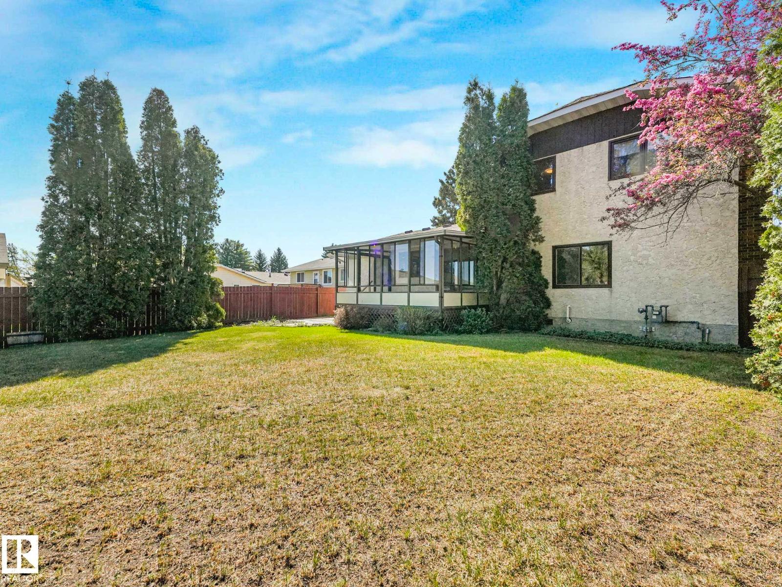 18514 86A AV NW - 58
