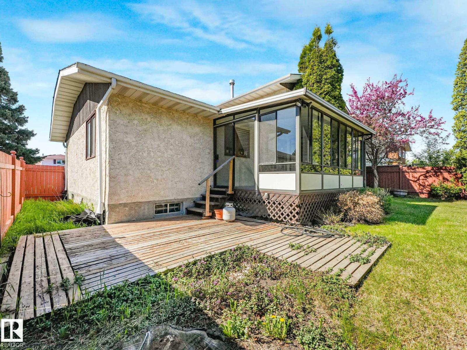18514 86A AV NW - 59