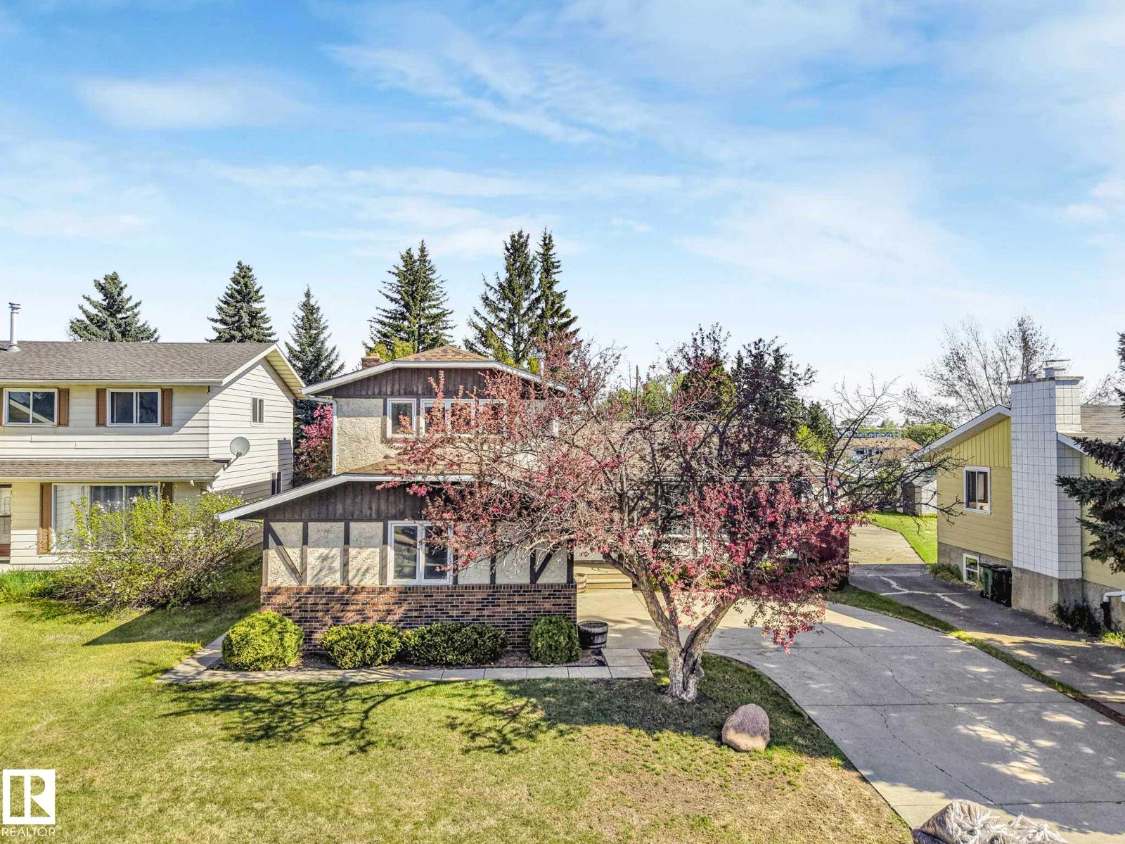 18514 86A AV NW - 62