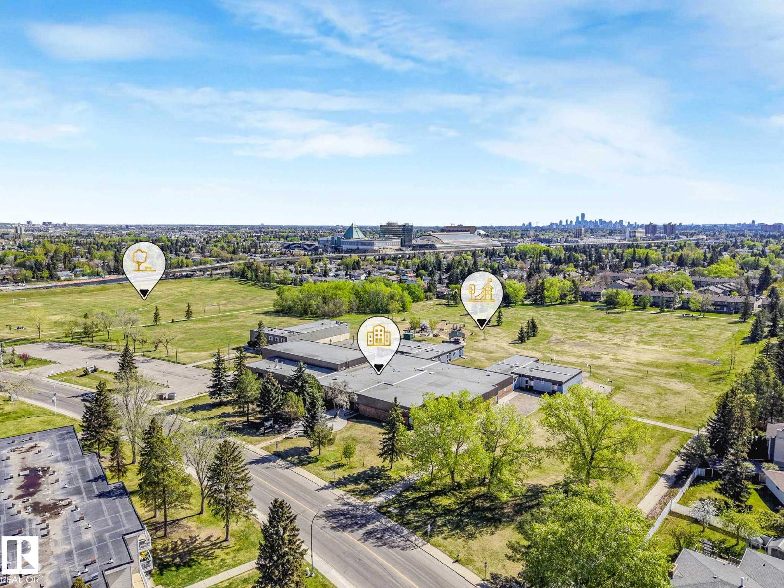 18514 86A AV NW - 67