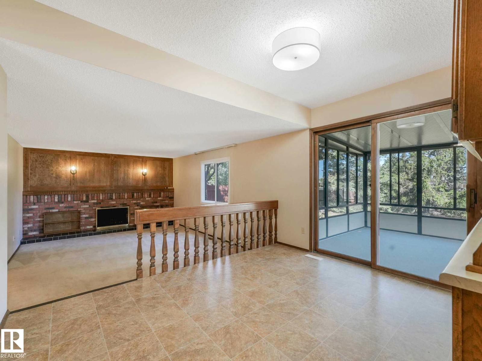 18514 86A AV NW - 9