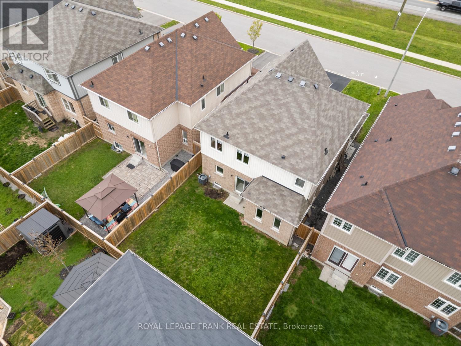 144 BRUCE CAMERON DRIVE - 35