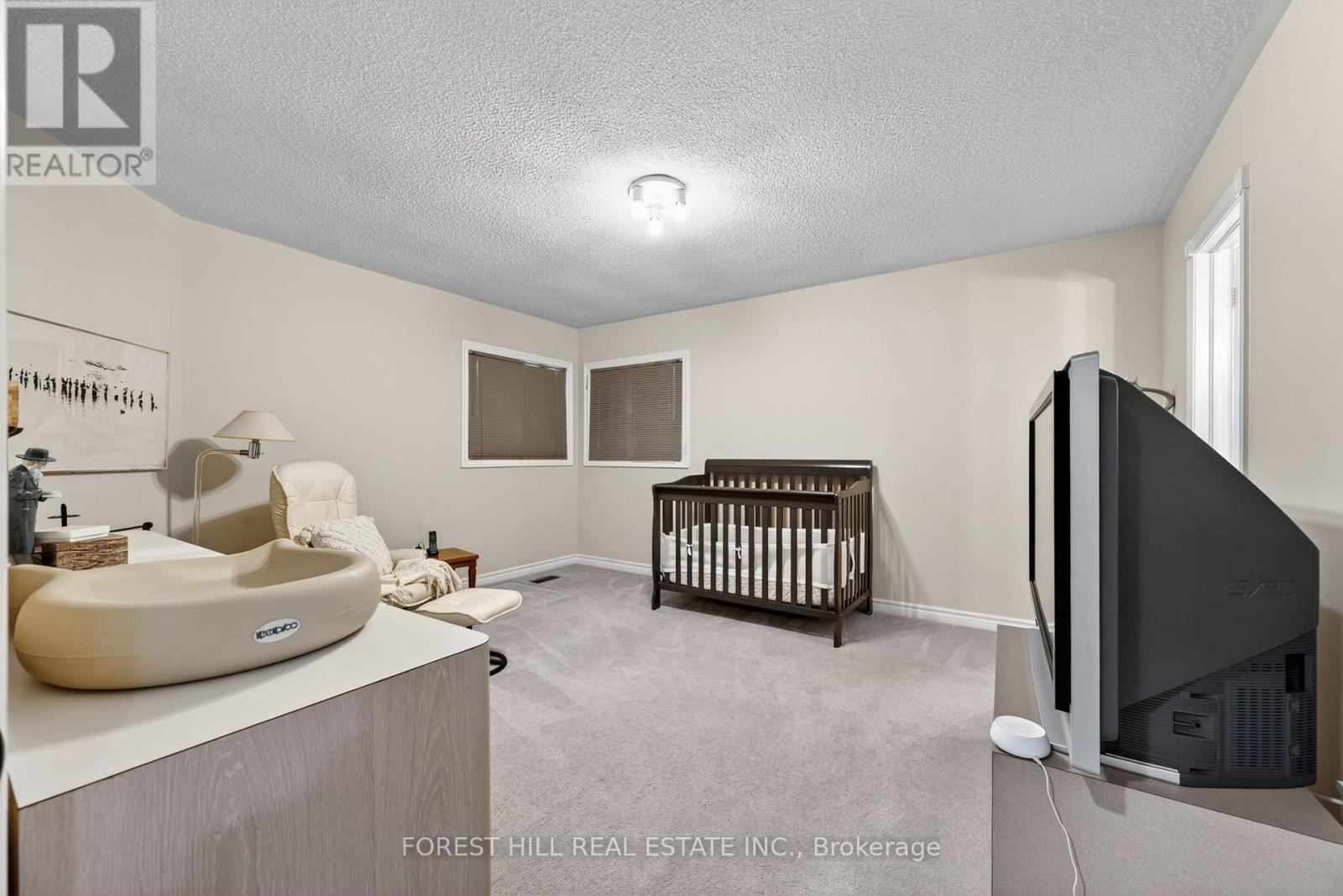 15 PALMERSTON DRIVE - 30