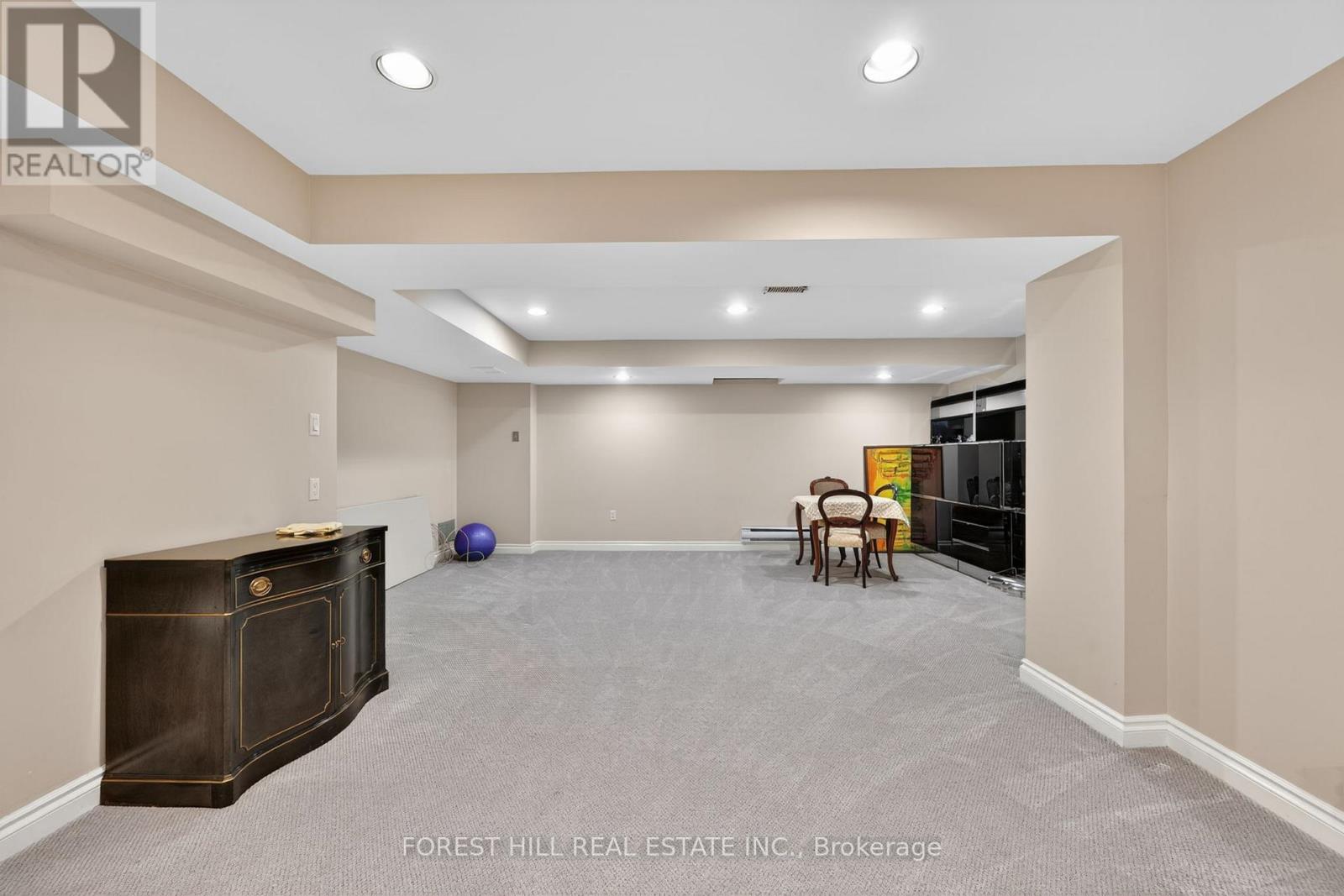 15 PALMERSTON DRIVE - 43