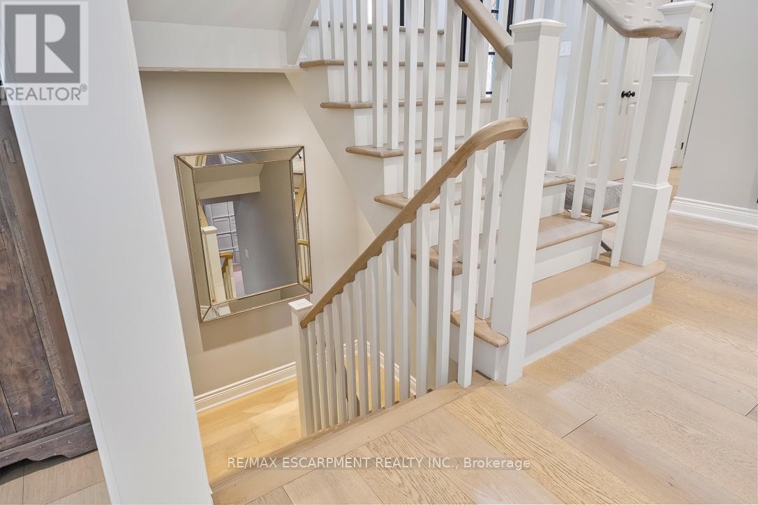 511 CHAMBERLAIN LANE - 36