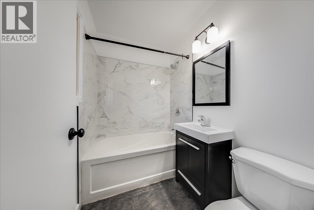 1480 Third Avenue, Trail