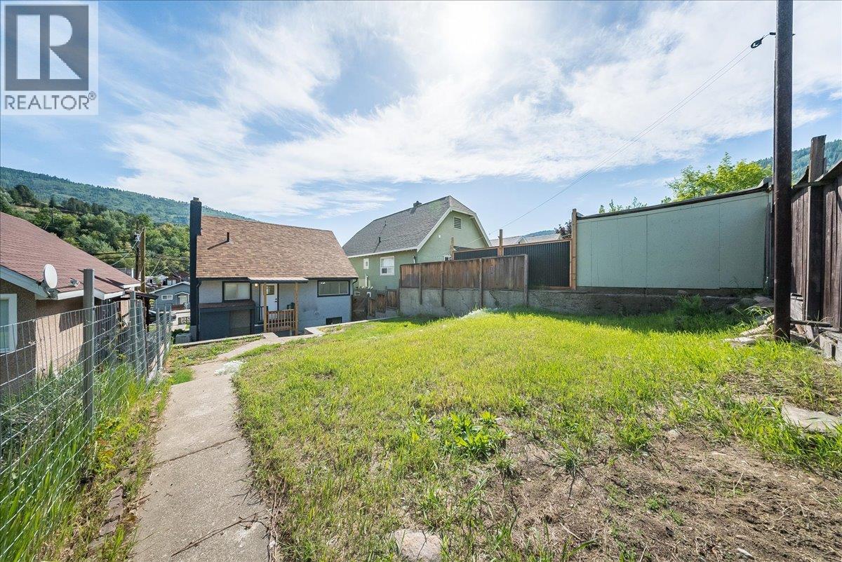 1480 Third Avenue - 38