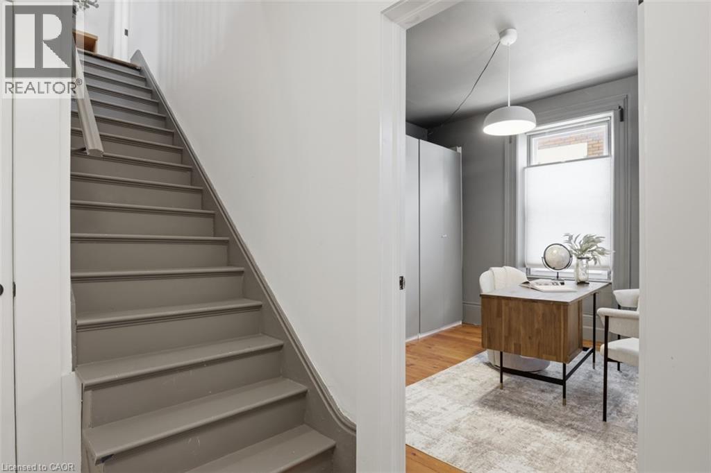 53 S EBY Street S - 10