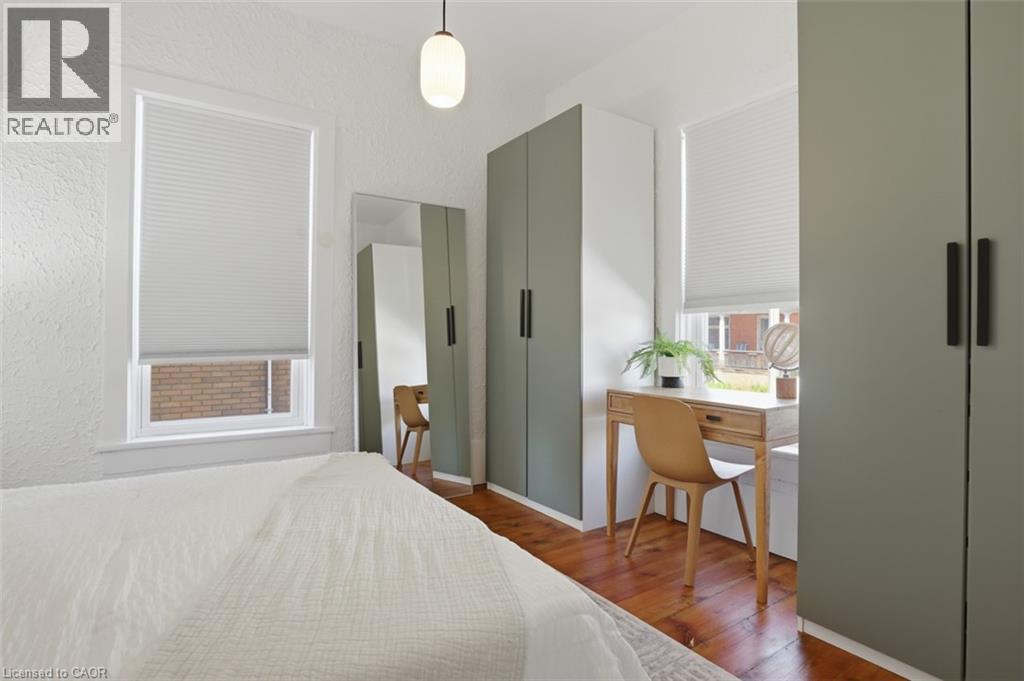 53 S EBY Street S - 27