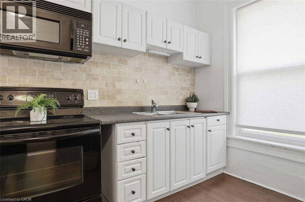 53 S EBY Street S - 34