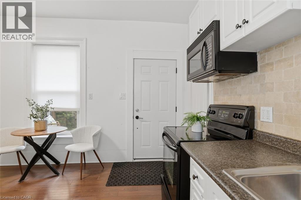 53 S EBY Street S - 36