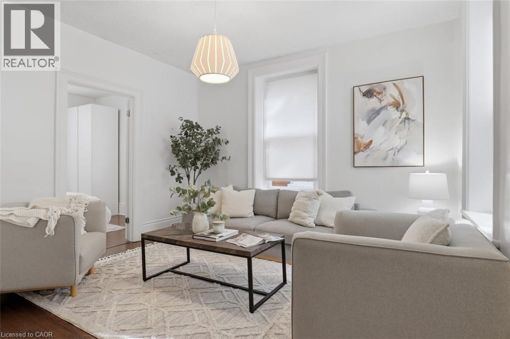 53 S EBY Street S - 40