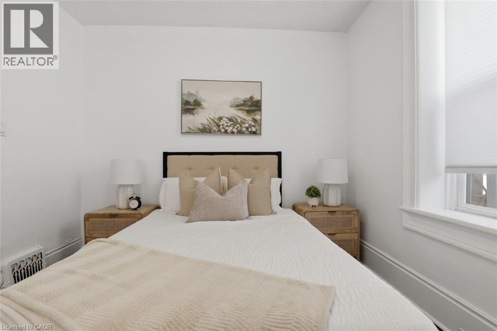 53 S EBY Street S - 44