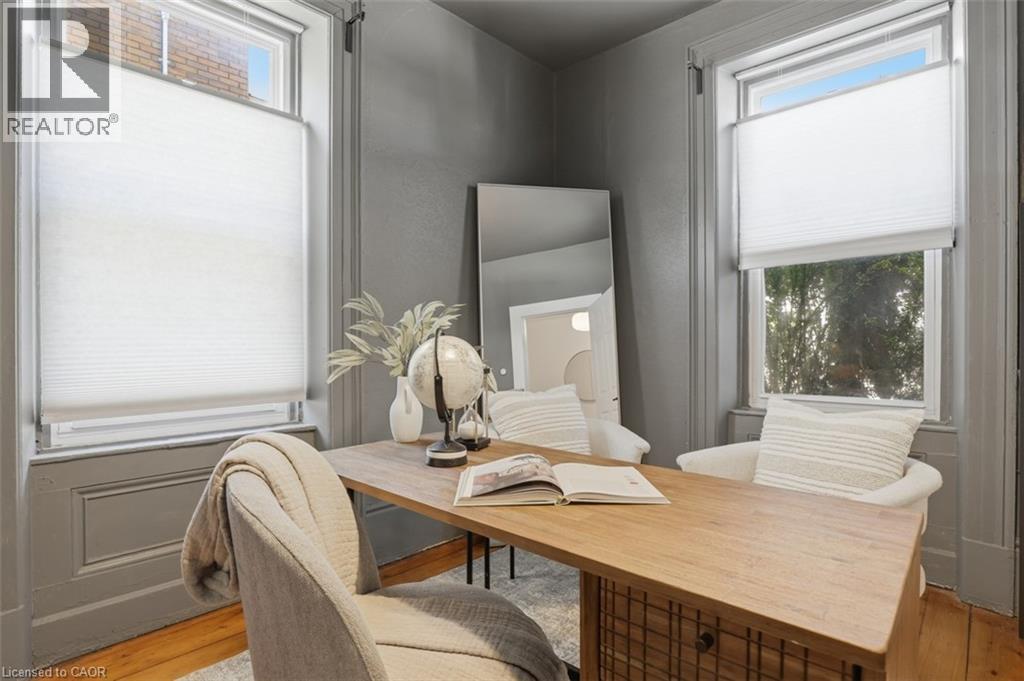 53 S EBY Street S - 8