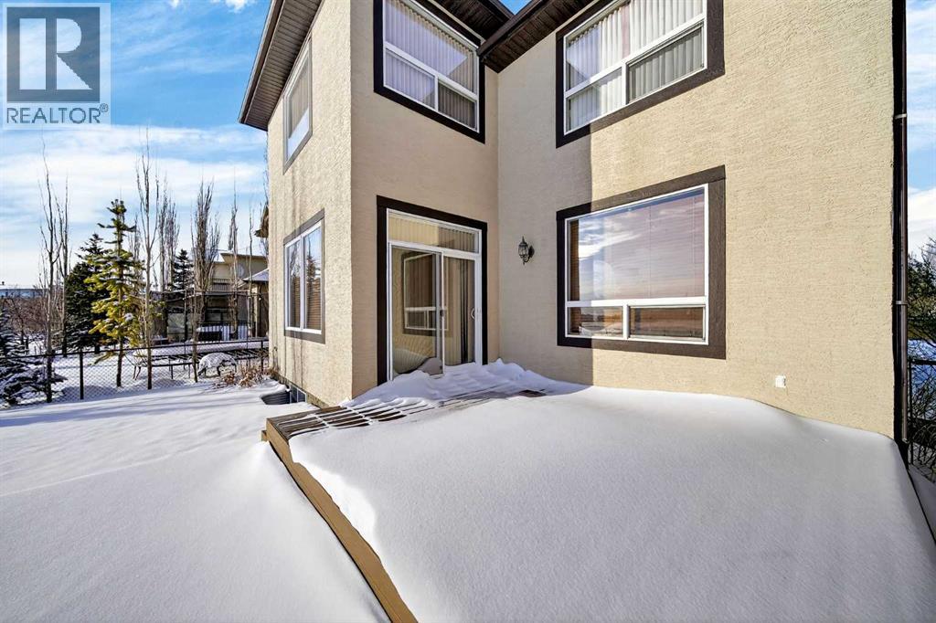 14 Springborough Crescent SW - 46