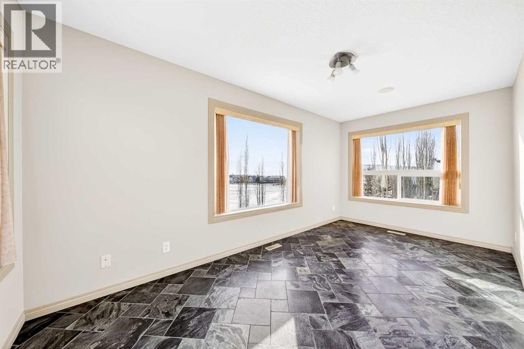 14 Springborough Crescent SW - 33