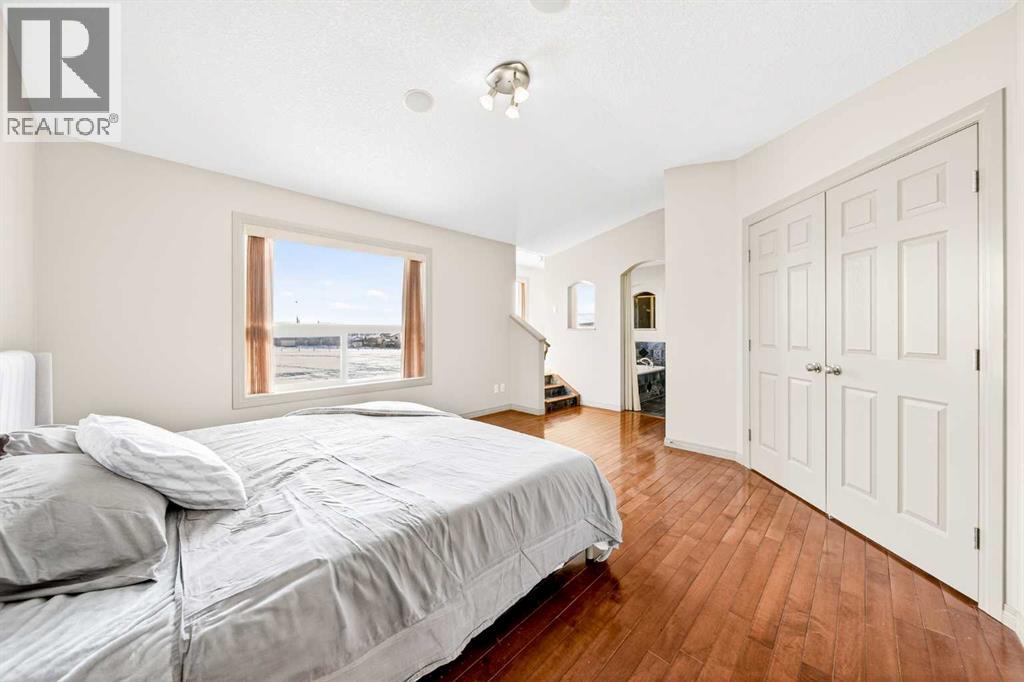 14 Springborough Crescent SW - 30