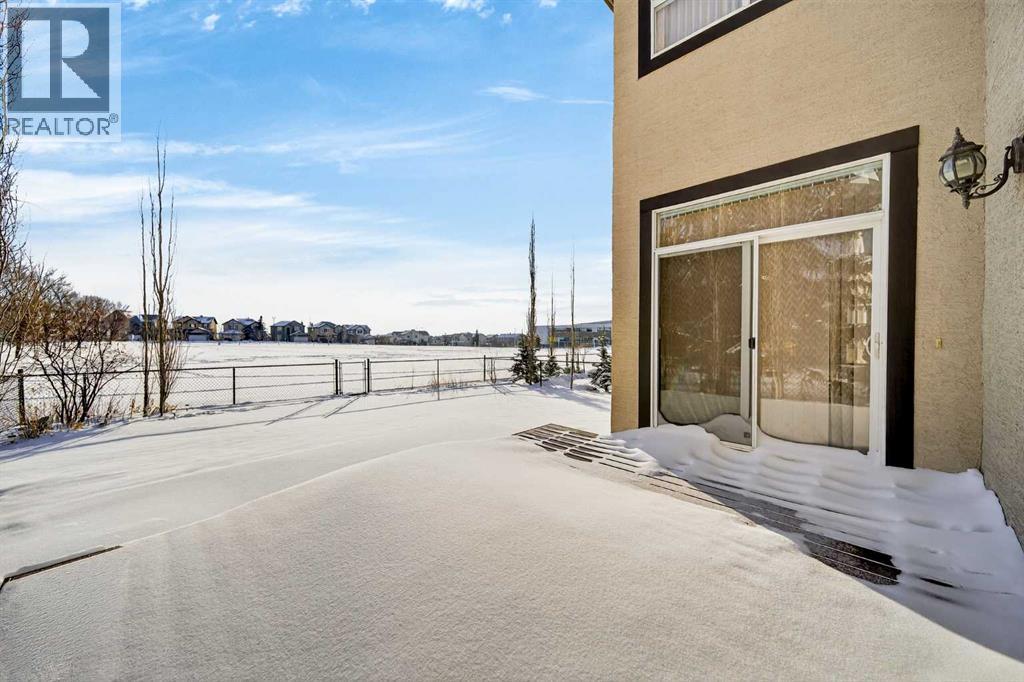 14 Springborough Crescent SW - 47