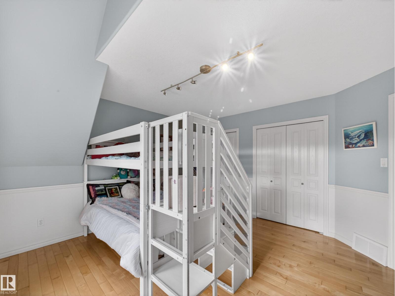 1062 TORY RD NW - 44