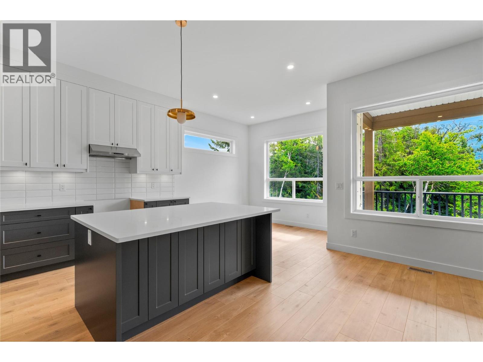 6800 42 Street NE - 6