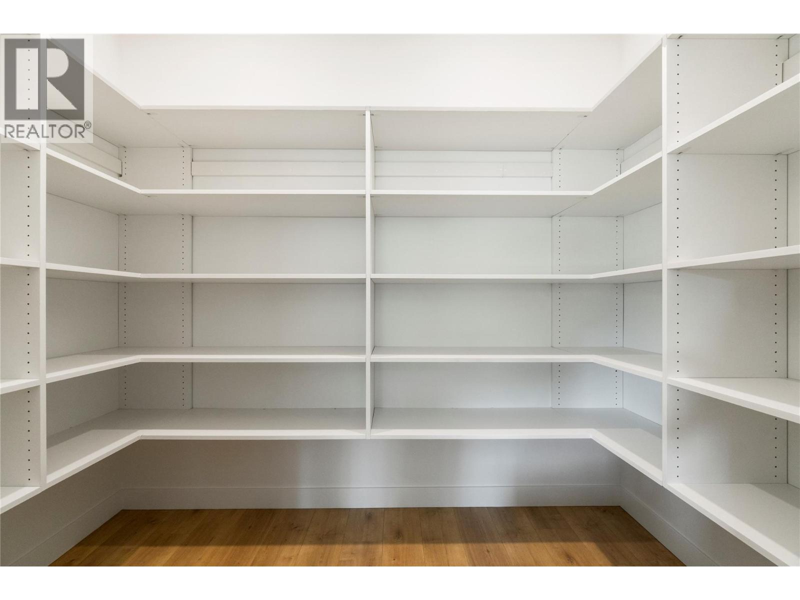 6800 42 Street NE - 10