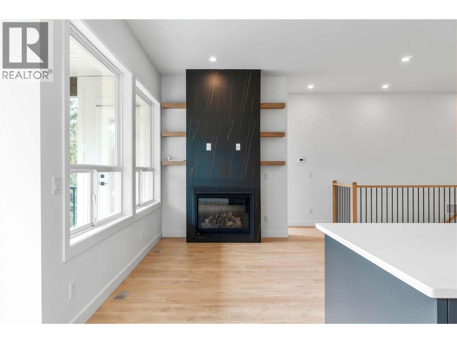6800 42 Street NE - 11