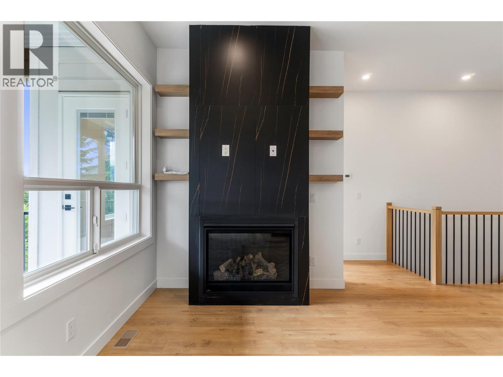 6800 42 Street NE - 14