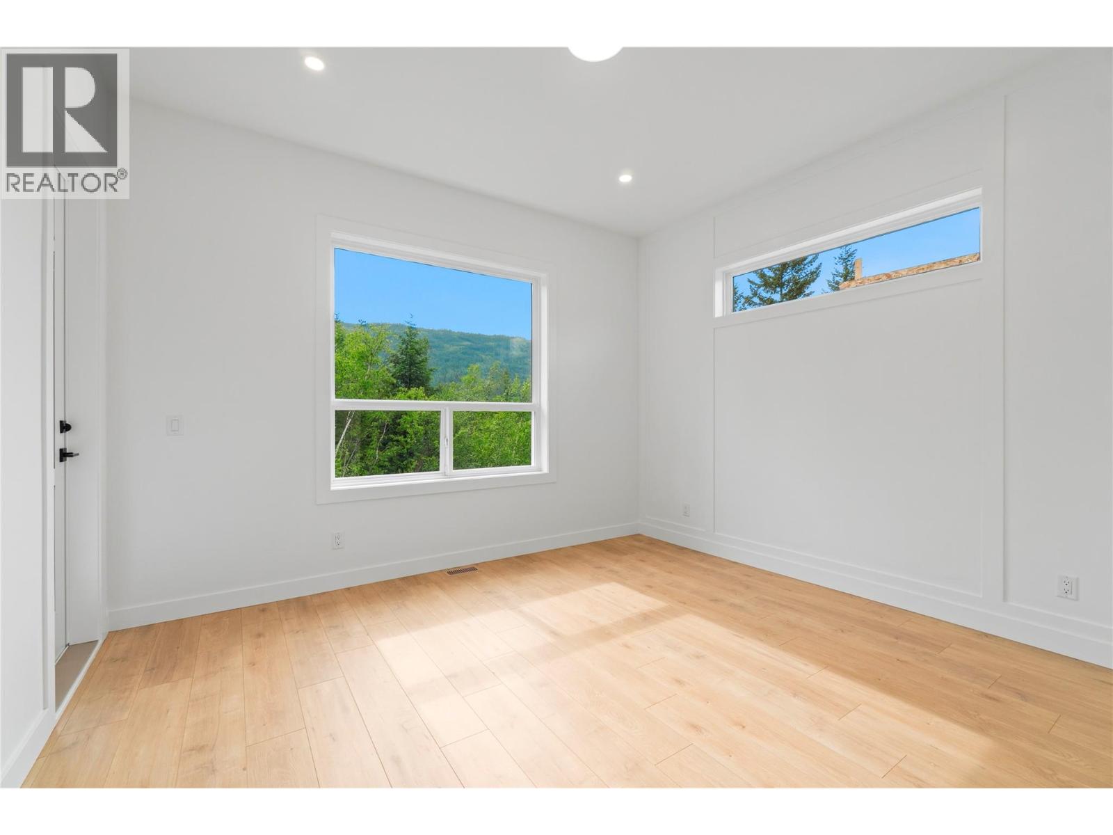 6800 42 Street NE - 20