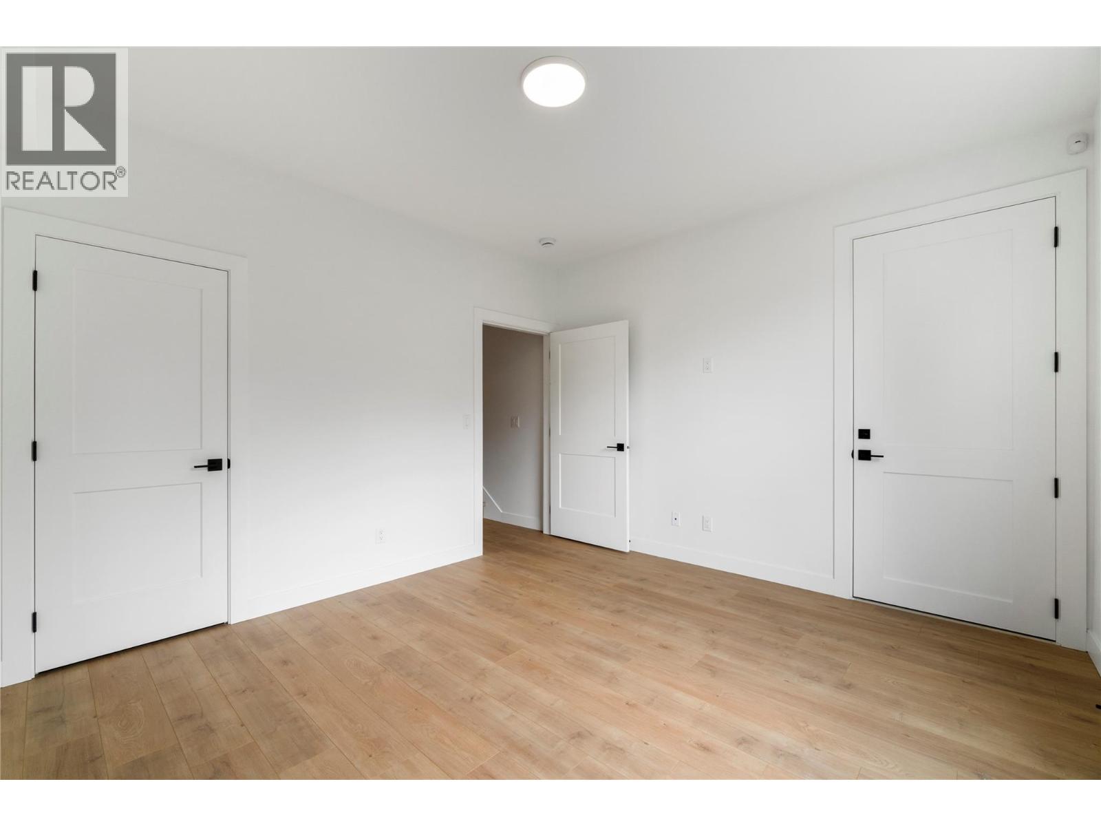 6800 42 Street NE - 38