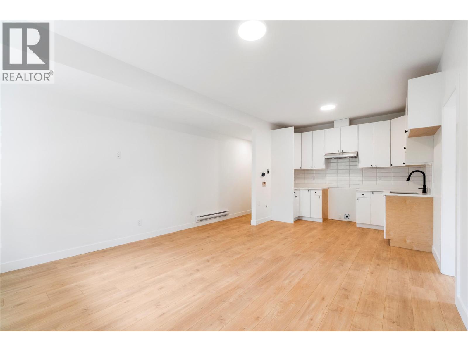 6800 42 Street NE - 41