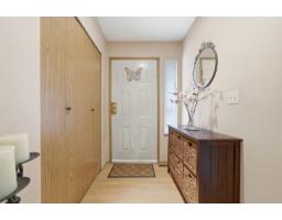 9028 136b Street, Surrey, BC V3V7P1 Photo 8