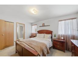 9028 136b Street, Surrey, BC V3V7P1 Photo 24