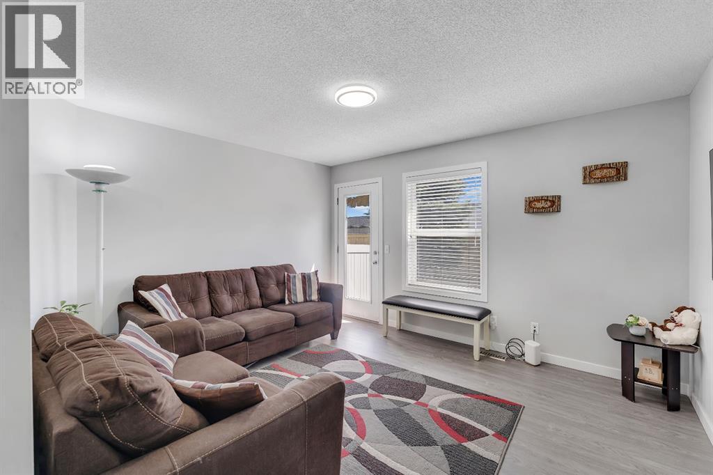 257 Saddlebrook Point NE - 9