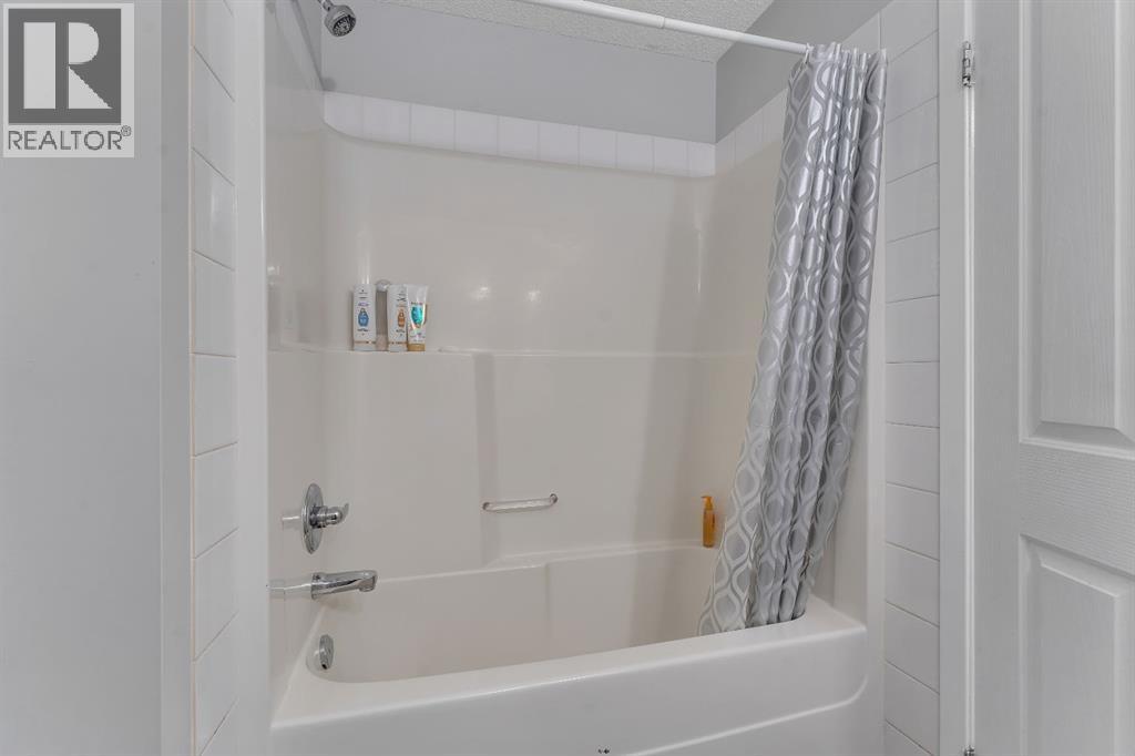257 Saddlebrook Point NE - 16