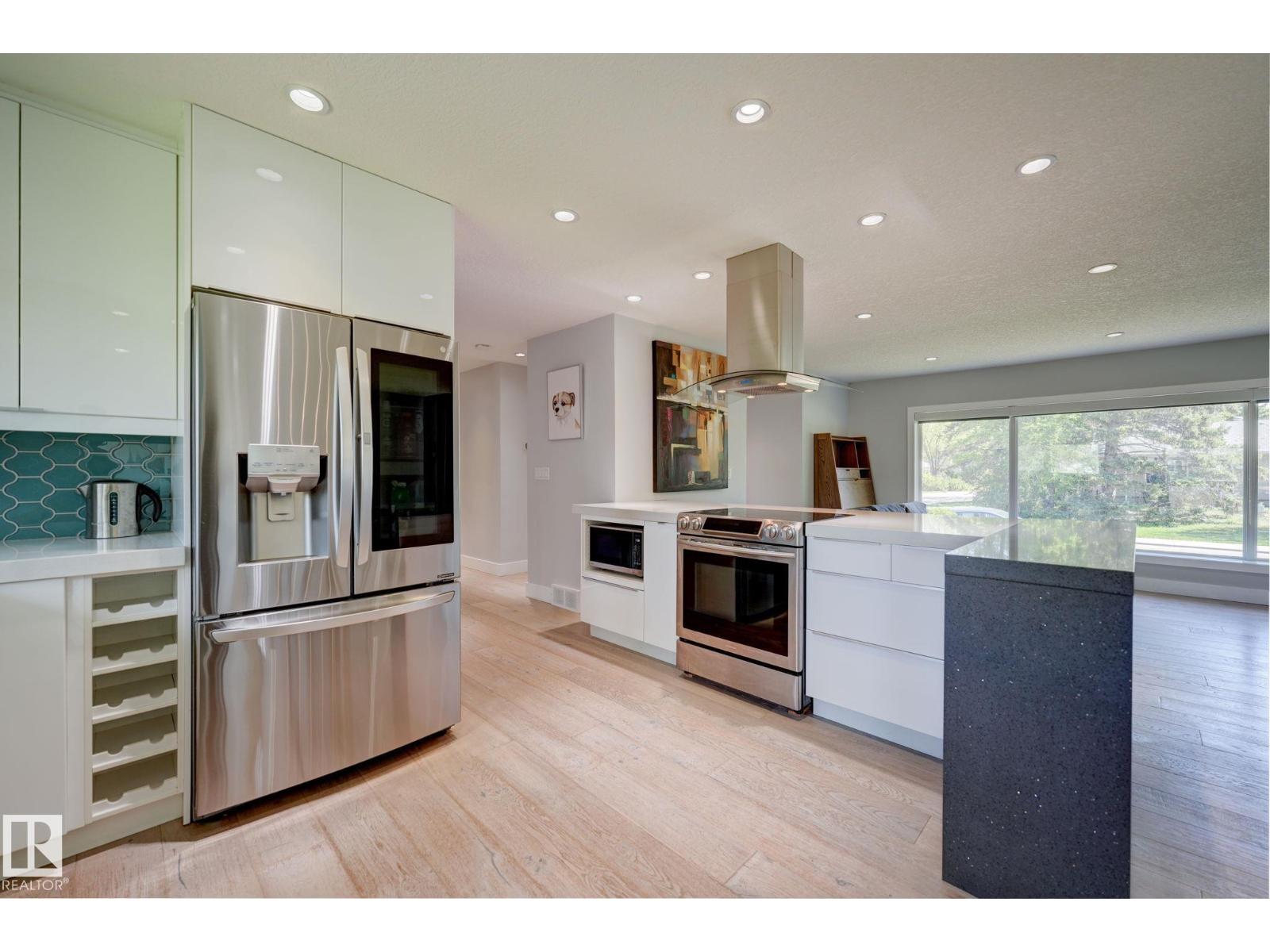 7920 119 ST NW - 19