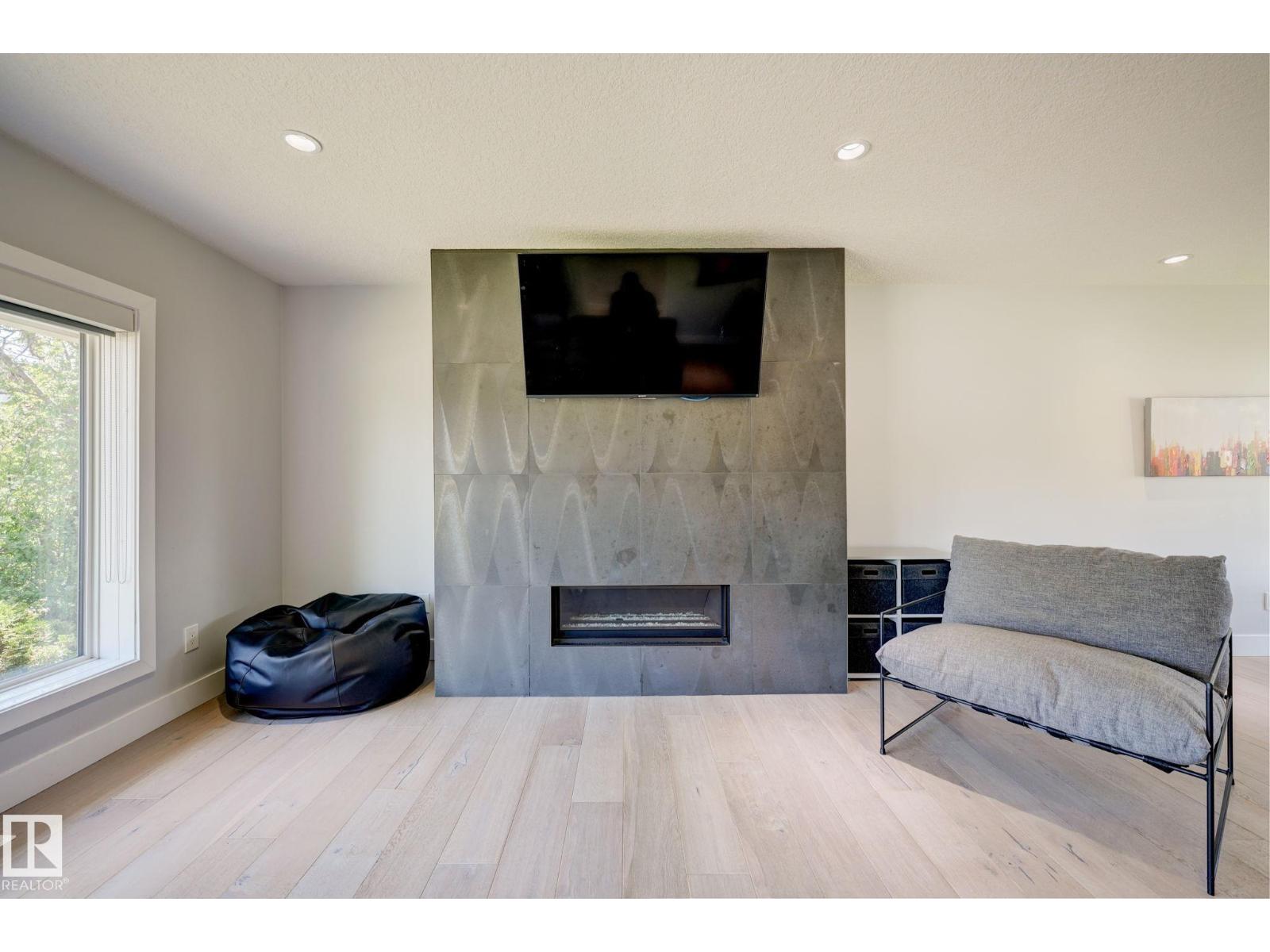 7920 119 ST NW - 27