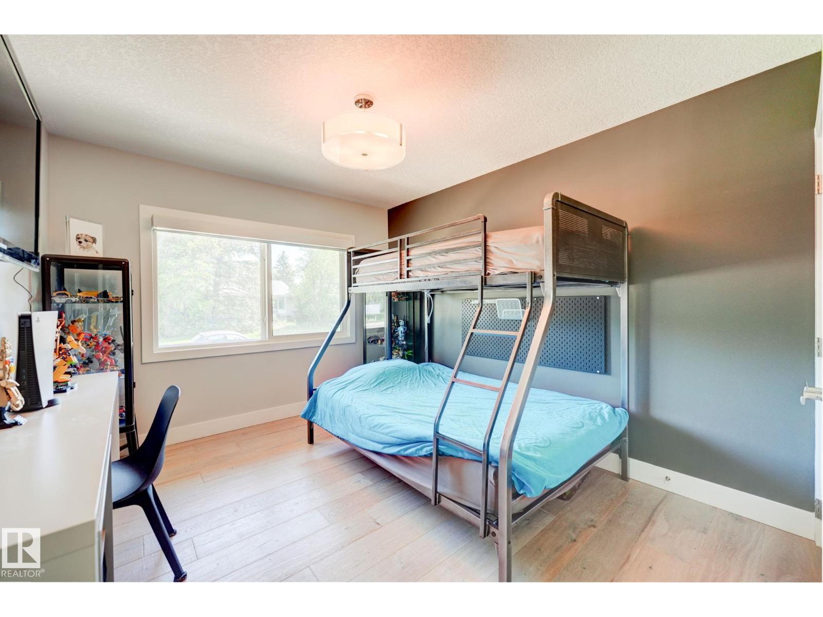 7920 119 ST NW - 34