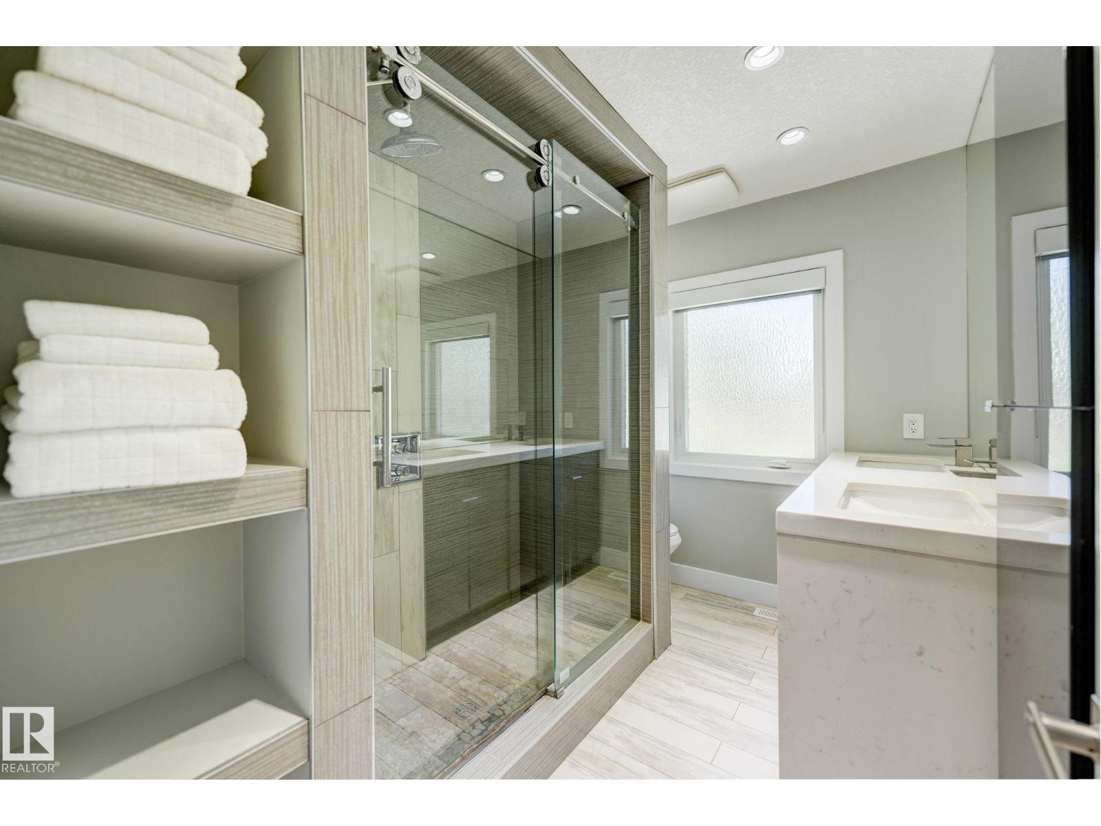 7920 119 ST NW - 39