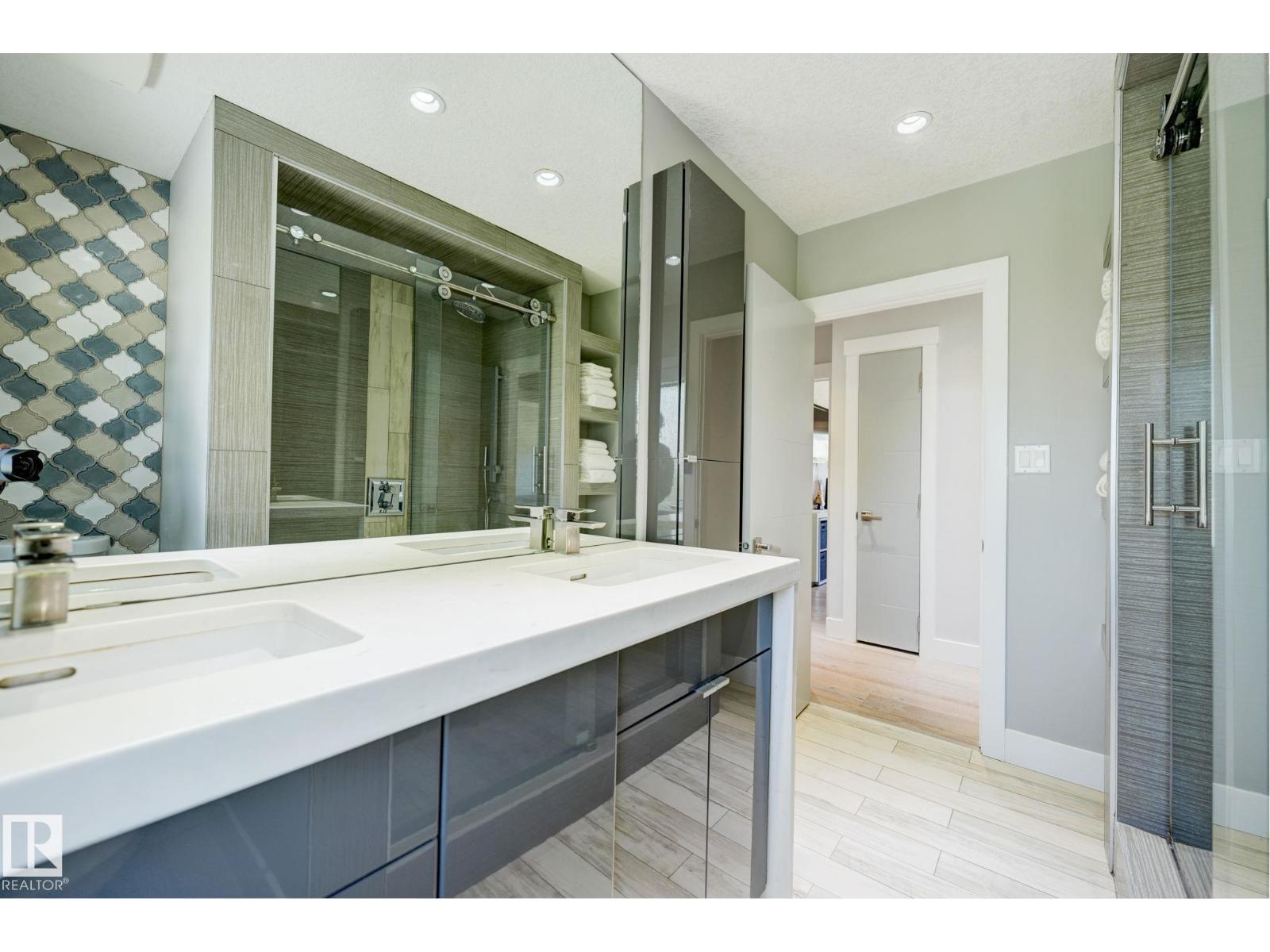 7920 119 ST NW - 40