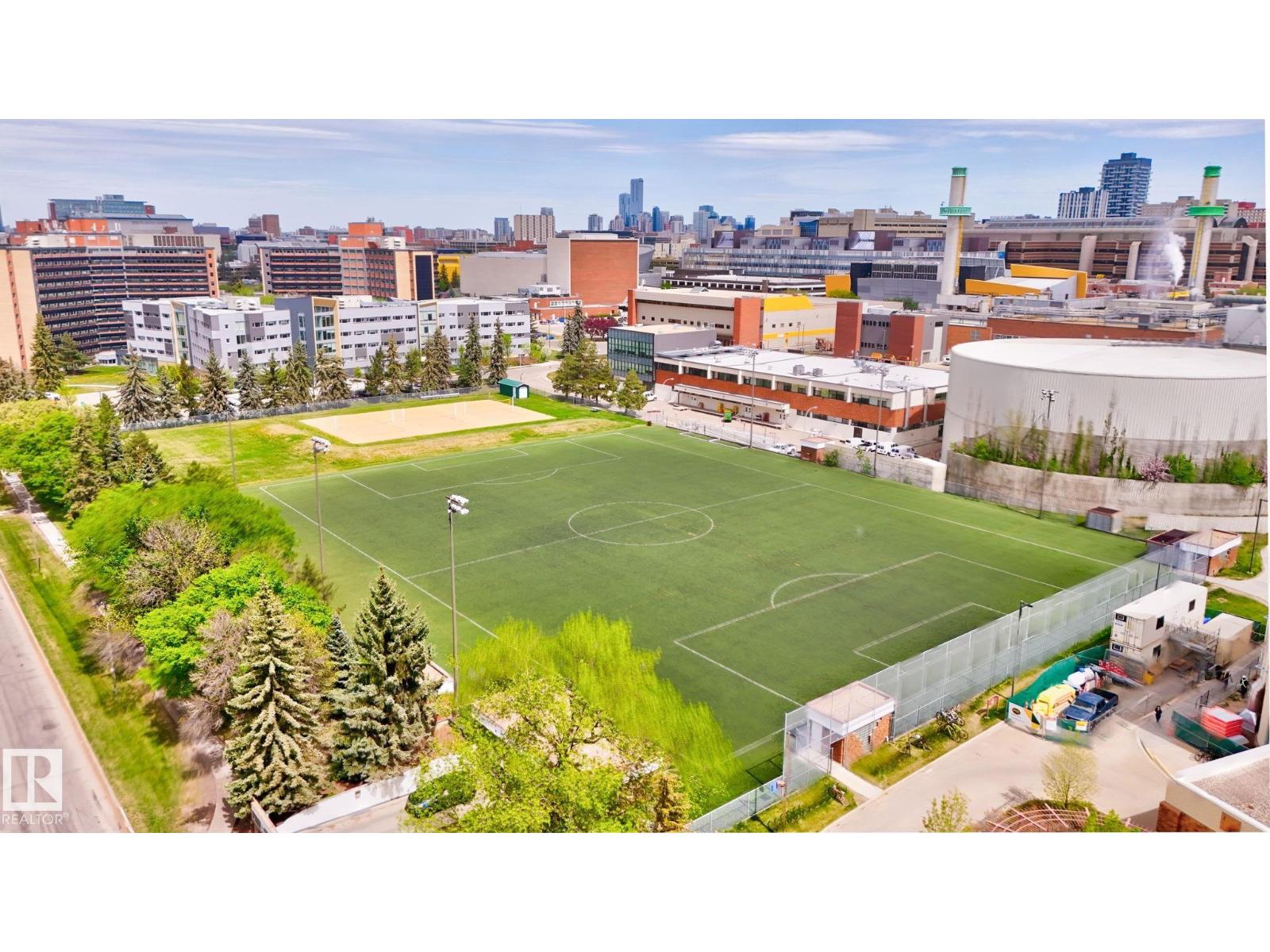 7920 119 ST NW - 70