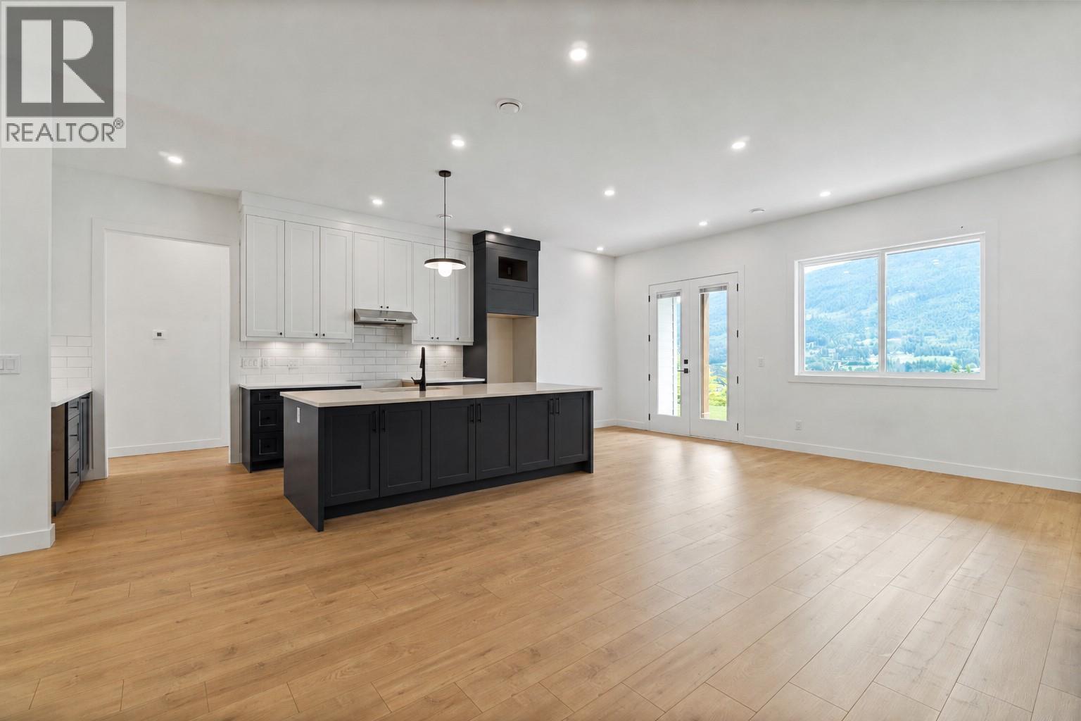 6840 42 Street NE - 6